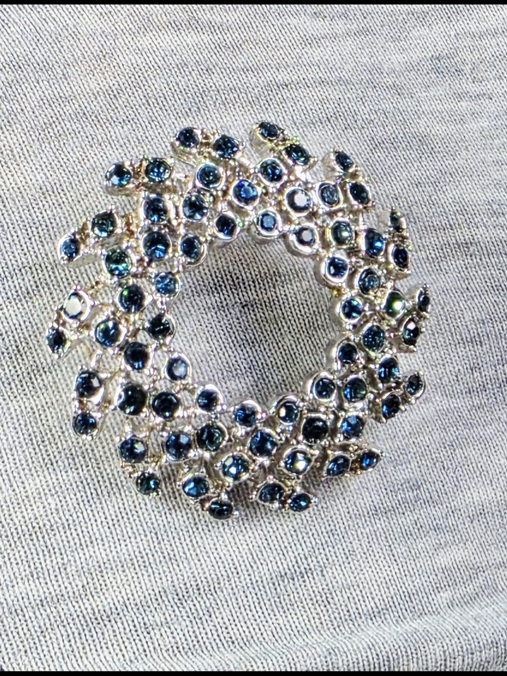 Silver Wreath Brooch with Blue-Green Crystals